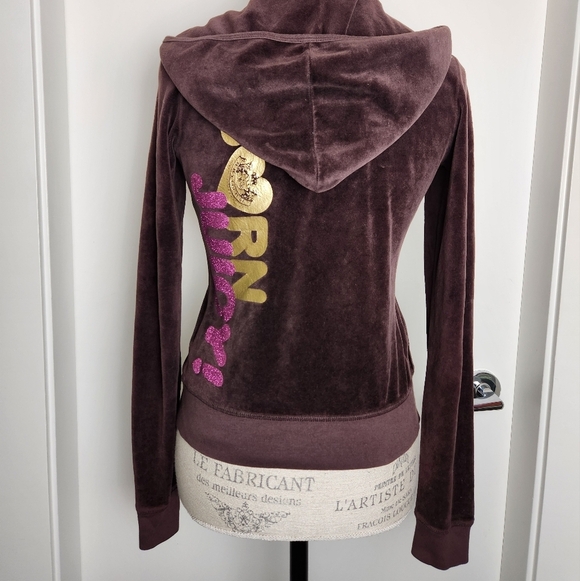 Vintage Juicy Velour Sweatshirt - Picture 11 of 15